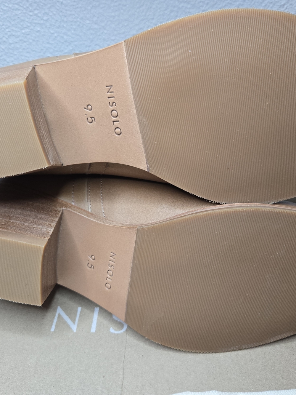 Nisolo Mia Women's Beige Leather V-Cut Low Heel Booties - Sz 9.5 Ret $200 New - Picture 12 of 14